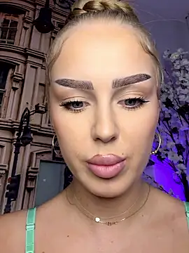 AubrieleRouj1 live sex cam