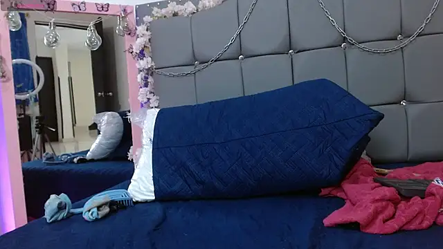 Kitty_Slim's cam snapshot