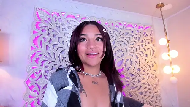 Manelyk_evanss_'s cam snapshot