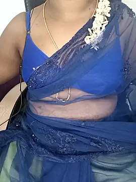 Tamil-hotwife's cam snapshot