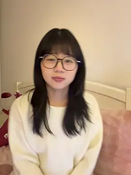 Ella-AAAAA live sex cam