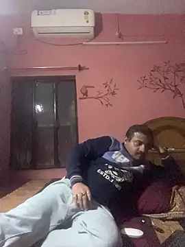 Saxymood1111's cam snapshot