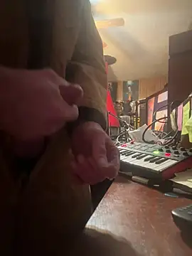 johnyupinya's cam snapshot