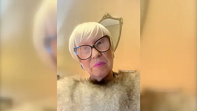 ROBY_SWEETHOT's cam snapshot