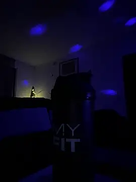 1Richrichard1's cam snapshot