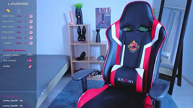 Emmi_crystal's cam snapshot