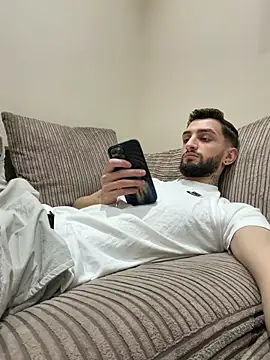 Juliann69Ramiro's cam snapshot