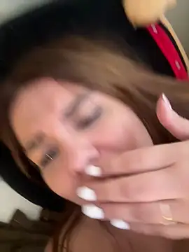 valeria2019hot live sex cam