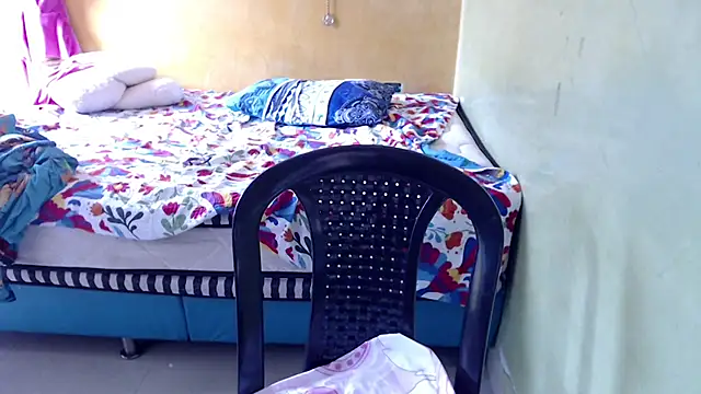 yulieth_bbw's cam snapshot