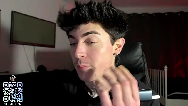 LiamFoster live sex cam