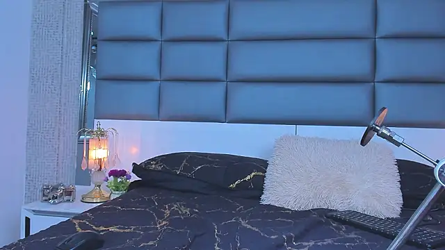 Nohemi_louse live sex cam