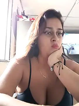Latina_sexy1 live sex cam