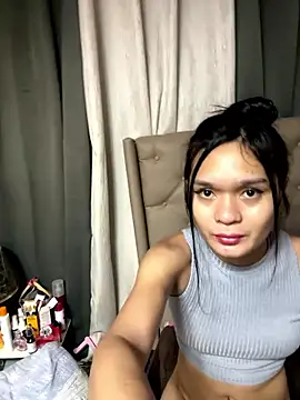 yourlovingperlita69 live sex cam