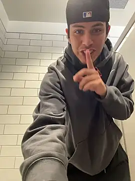 StrokingDaddy4 live sex cam