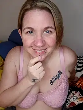 LaceyWestxx's cam snapshot