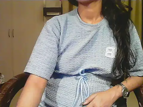 short_girl_ live sex cam