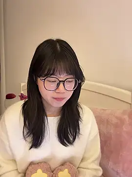 Ella-AAAAA live sex cam