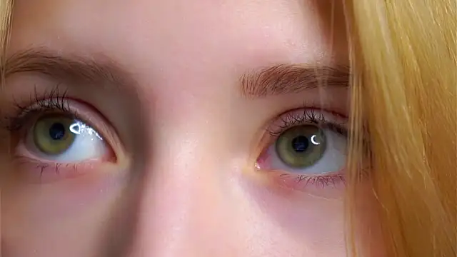 SunnivaCovil's cam snapshot