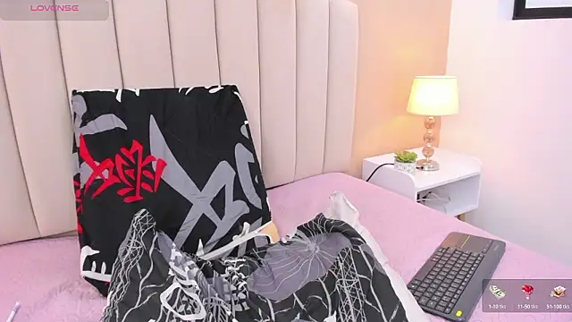 Mia_thompson_19 live sex cam