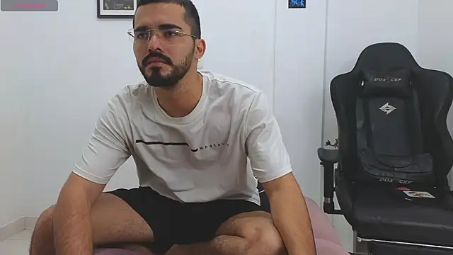 Massimoo_07 live sex cam