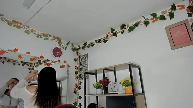 MiaFox_03's cam snapshot