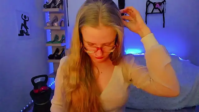 NancyHottie's cam snapshot