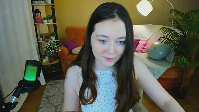 AlluringLookk's cam snapshot