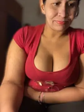 Carola-Ross live sex cam