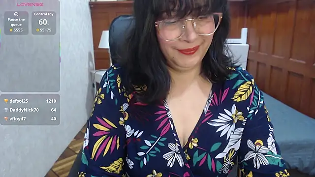 christy_ant's cam snapshot