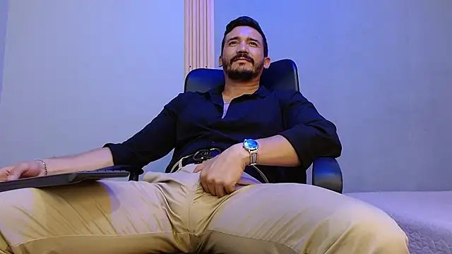 Reiko_85_'s cam snapshot