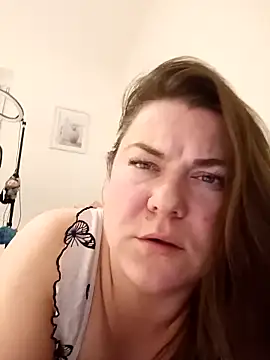 LunikaLunaX live sex cam