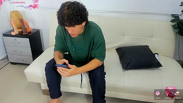 Crazy_porkys live sex cam