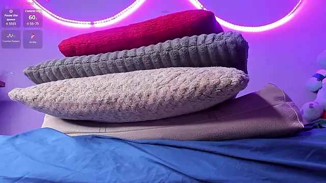 Sara_and_Lion live sex cam