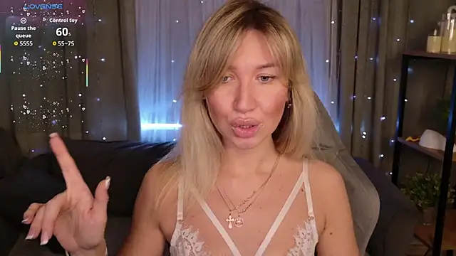 MilaBott's cam snapshot