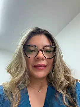 alicee16 live sex cam