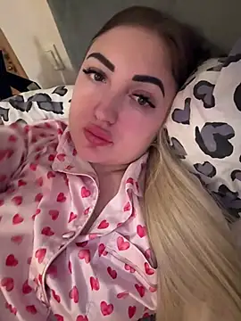 merabel1995's cam snapshot