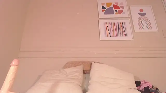 _emily__st's cam snapshot