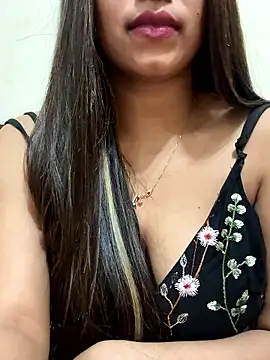 Cute-Sakhi live sex cam