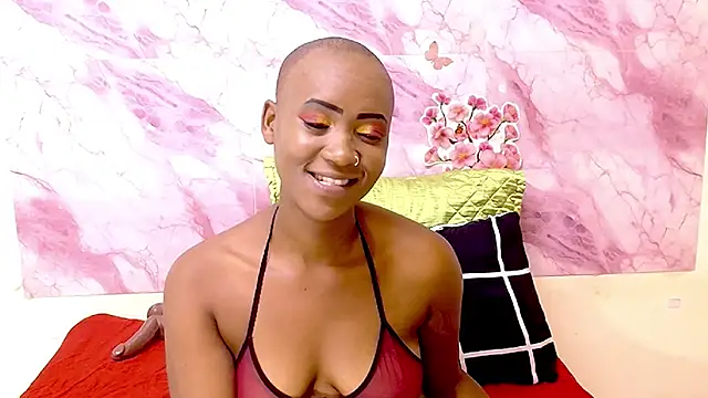 EbonyOlive69's cam snapshot