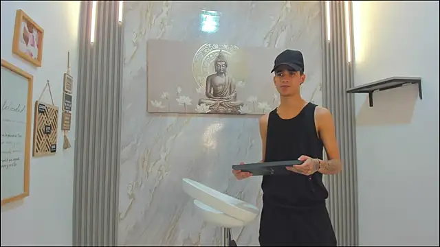 HEART_OF_MILAMBER live sex cam