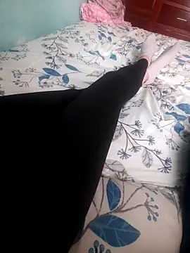 TWOLOVE16's cam snapshot