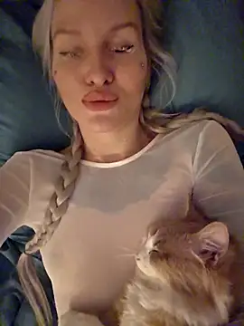 KateMonroe's cam snapshot