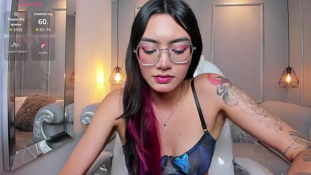 AzuraKindong's cam snapshot