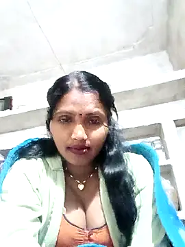 Cm_pooja's cam snapshot