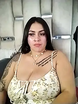 chelaqueen_'s cam snapshot