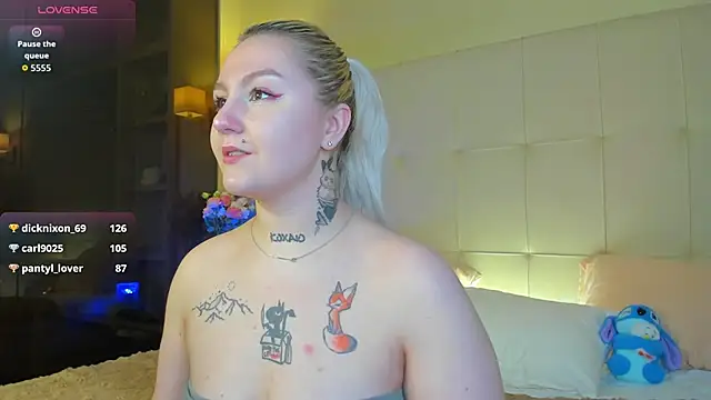 Debbie_Taylor's cam snapshot