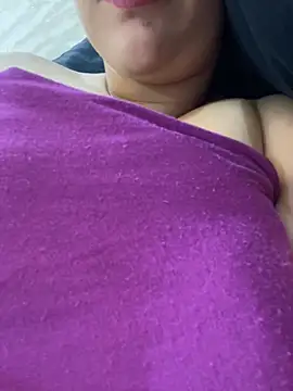 Bold-arabic-vibes's cam snapshot