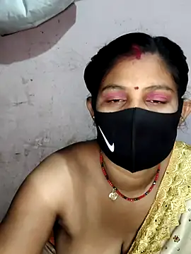 Hotcouplepriya's cam snapshot