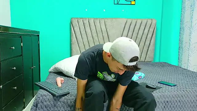 Maikol_Ortiz live sex cam