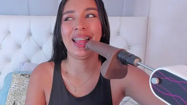 Emma_lorense22's cam snapshot